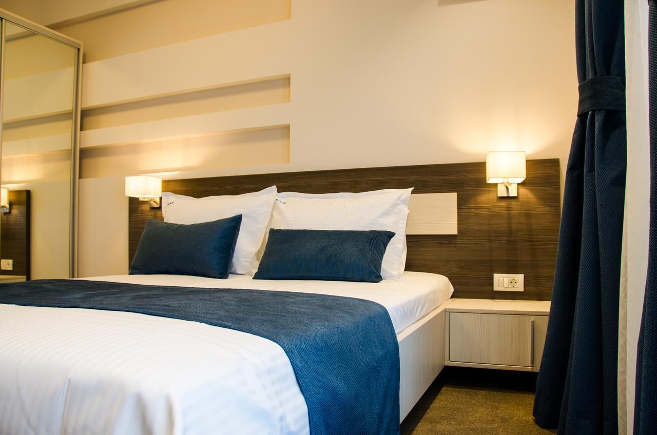Hotel Milano Blue Mamaja Zewnętrze zdjęcie